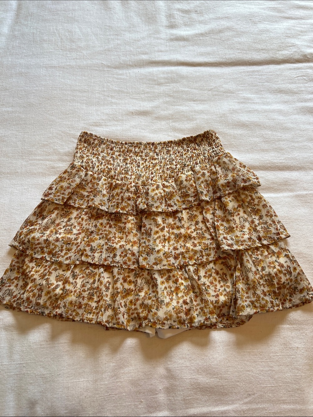 Altar’d State Tiered Floral Mini skort in Cream and Brown - Picture 5 of 7
